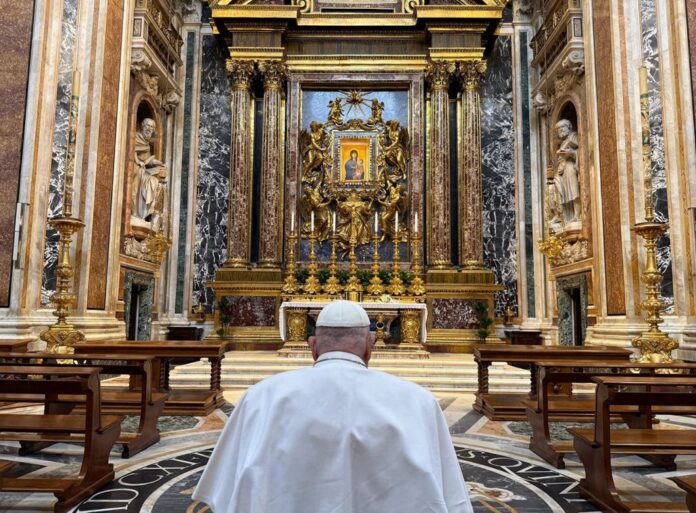 papa-francisco-visita-a-basilica-de-santa-maria-maior-antes-da-semana-santa