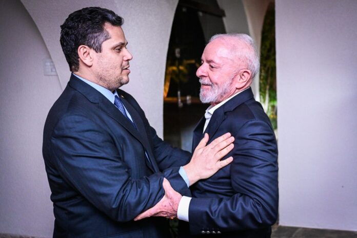 senadores-travam-disputa-por-apadrinhamento-em-agencia-do-governo