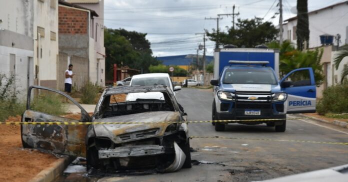 carro-pega-fogo-e-homem-morre-carbonizado-em-vitoria-da-conquista