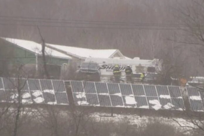 aviao-de-pequeno-porte-cai-no-estado-de-nova-york-e-deixa-6-mortos