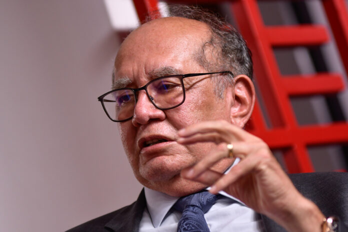 gilmar-mendes-suspende-processos-sobre-“pejotizacao”-na-justica