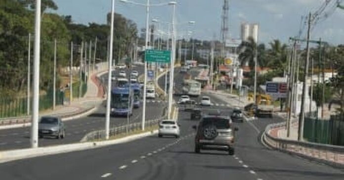 tiroteio,-assalto-e-atropelamento-sao-registrados-na-av.-pinto-de-aguiar,-nesta-segunda-feira