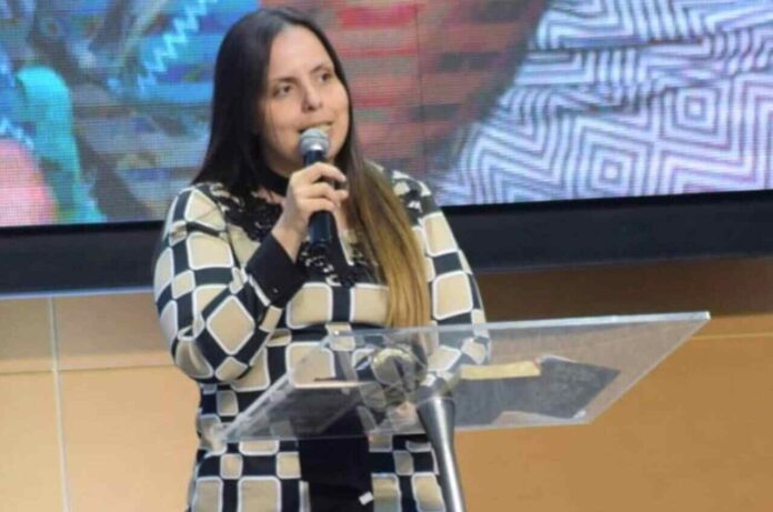 helena-raquel-comenta-sobre-areas-vip-em-igrejas:-“toda-igreja-tem”