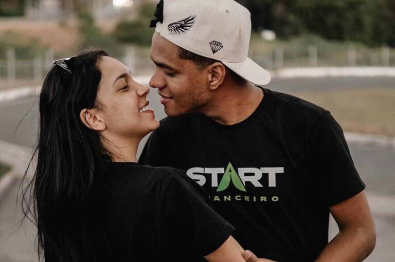 vitoria-souza-e-esposo-se-acidentam-durante-momento-intimo