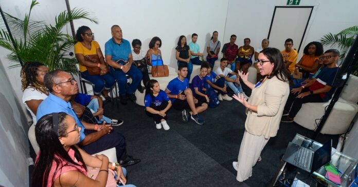 feira-oferece-1-mil-vagas-de-trabalho,-cursos-e-acoes-profissionalizantes-em-salvador