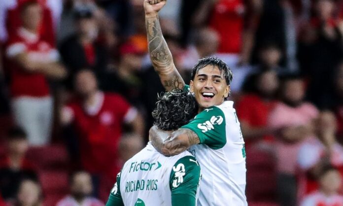 palmeiras-bate-internacional-e-derruba-invencibilidade-de-17-jogos-dos-gauchos