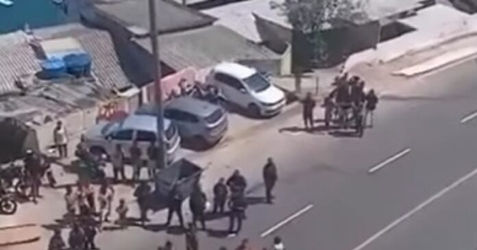 operacao-da-prefeitura-na-gamboa-gera-protestos-e-tensao-entre-moradores