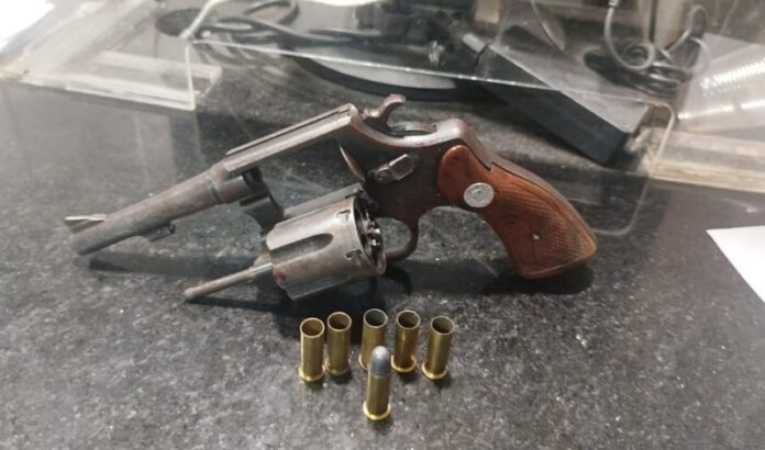 confronto-em-eunapolis:-rondesp/extremo-sul-apreende-arma-de-fogo;-suspeito-morre