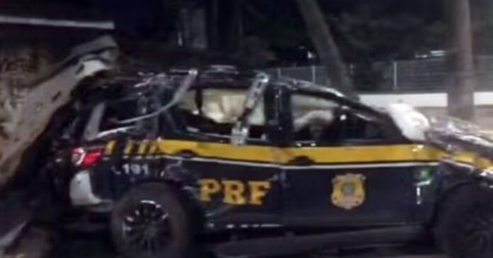 durante-perseguicao-a-motociclista,-viatura-da-prf-colide-e-tres-agentes-morrem