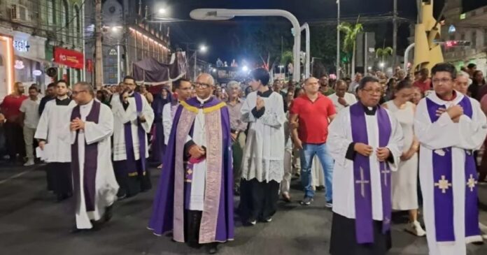procissao-do-senhor-morto-percorre-ruas-do-centro-de-feira-de-santana