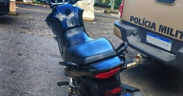 batalhao-da-pm-apreende-no-bairro-do-arenoso-motocicleta-roubada