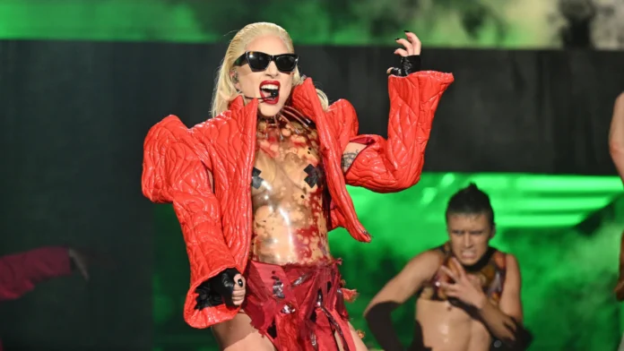 show-de-lady-gaga-no-rio-de-janeiro-deve-ser-o-mesmo-do-coachella,-afirma-produtor