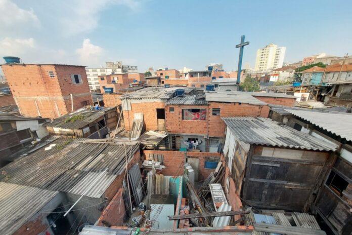uniao-proibe-demolicoes-na-favela-do-moinho-ate-sp-garantir-moradias