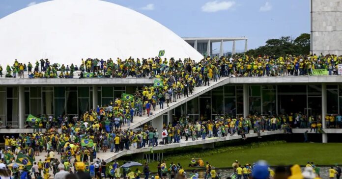 stf-ja-condenou-523-pessoas-pelos-atos-de-8-de-janeiro;-penas-chegam-a-17-anos