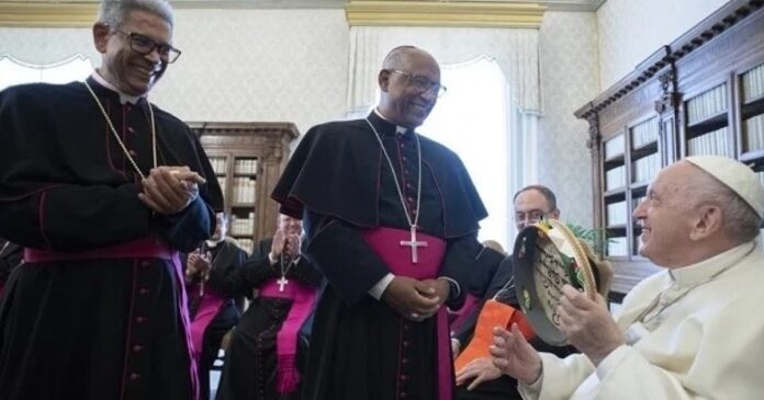 arcebispo-de-feira-de-santana-lembra-encontro-com-papa-francisco