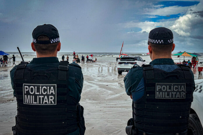“menos-um-comunista”:-veja-os-ataques-de-policiais-militares-ao-papa