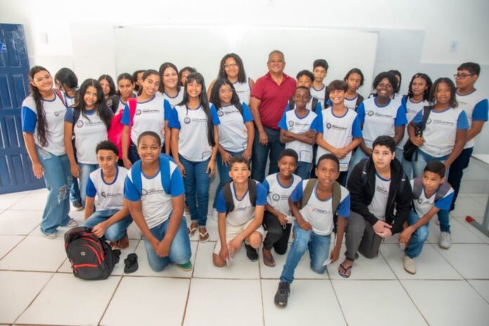 educacao:-reajuste-e-retroativo-serao-aplicados-ainda-este-mes