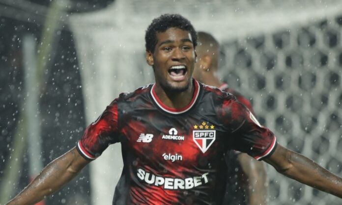 sao-paulo-vence-o-libertad-e-lidera-grupo-na-libertadores