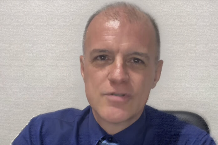 inss:-delegado-alvo-da-pf-por-fraude-ja-cobrou-motosserra-como-propina