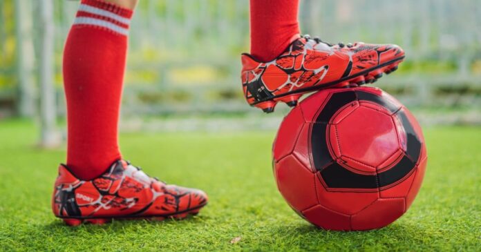 amab-lanca-campanha-solidaria-para-arrecadar-chuteiras-para-jovens-atletas