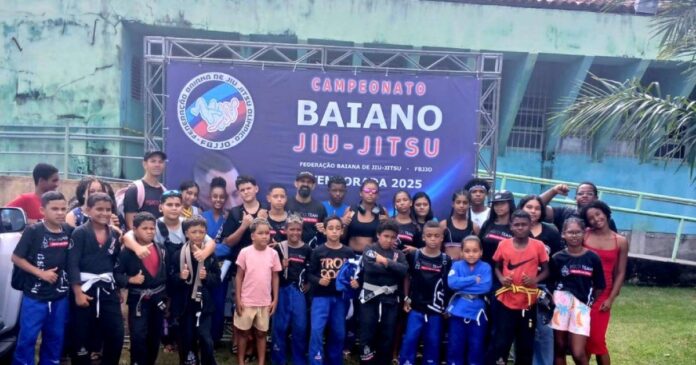 equipe-de-santa-cruz-cabralia-se-destaca-com-37-medalhas-na-abertura-do-baiano-de-jiu-jitsu-2025