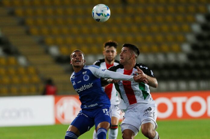 sul-americana:-cruzeiro-perde-a-terceira-seguida-e-se-complica