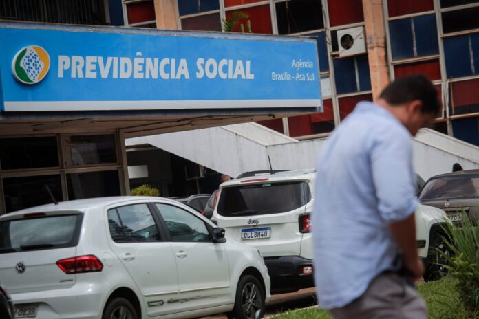 crise-no-inss-reacende-debates-sobre-servidores,-gestao-e-previdencia