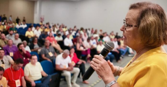 psb-da-bahia-reconduz-lidice-da-mata-e-discute-estrategias-para-2026-em-congresso-estadual