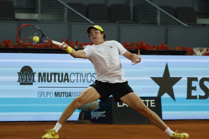 joao-fonseca-e-eliminado-do-masters-1000-de-madri-apos-perder-para-tommy-paul
