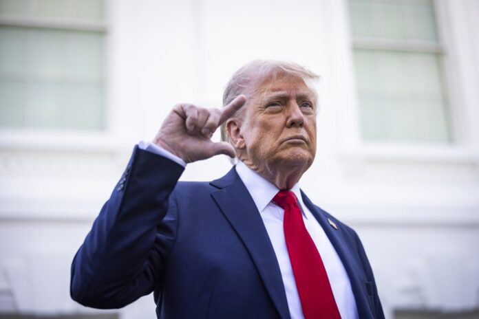 aos-100-dias-de-governo,-trump-e-criticado-pela-economia-e-perde-apoio-nos-eua