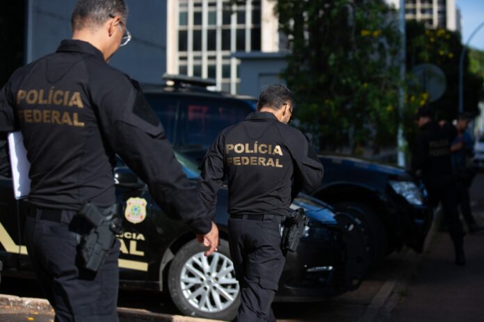 inscricoes-para-concurso-da-pf-vao-ate-21/5;-salario-chega-a-r$-11-mil