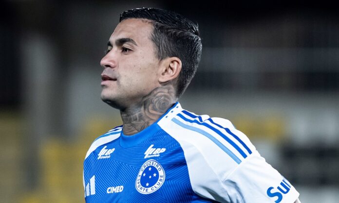 cruzeiro-entra-em-ebulicao-apos-presidente-da-saf-do-clube-sinalizar-a-torcedores-que-dudu-saira
