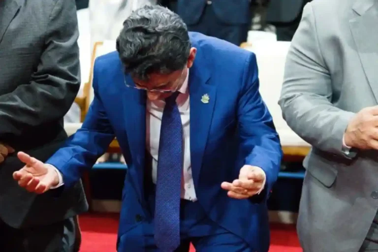 ocelio-nauar-e-empossado-como-presidente-da-comieadepa