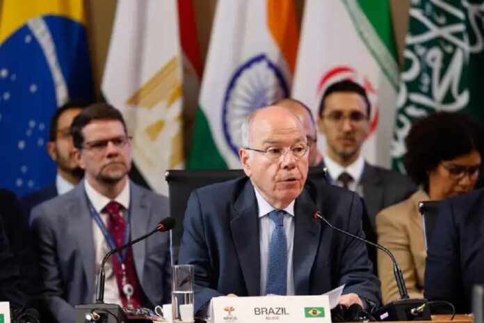 mauro-vieira-defende-diplomacia-no-encontro-do-brics-no-rio-de-janeiro