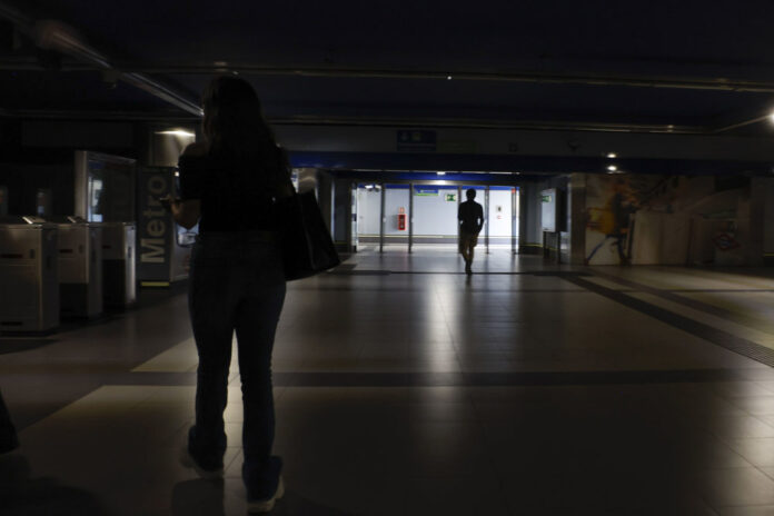 apagao-na-europa:-o-que-se-sabe-sobre-os-danos,-causas-e-consequencias-do-blecaute
