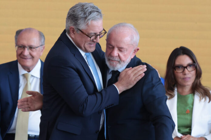 lula-sanciona-lei-que-torna-a-atencao-humanizada-diretriz-do-sus