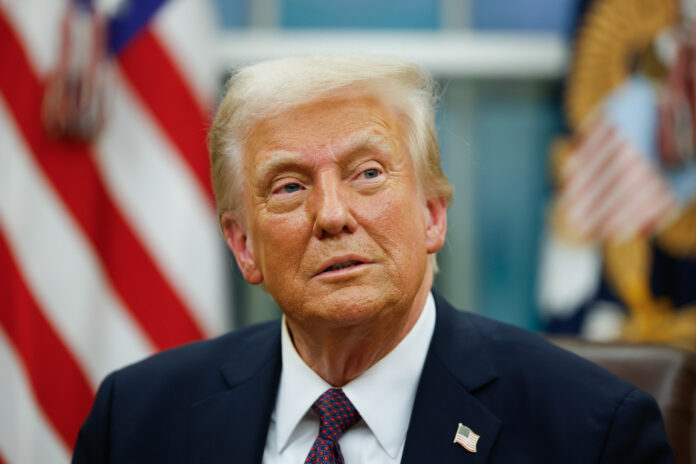 coloco-os-eua-em-1o-lugar-e-nao-a-china,-diz-trump-aos-100-dias