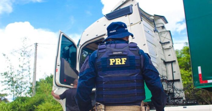 prf-apreende-mais-de-200-“rebites”-em-operacao-da-lei-do-descanso-na-br-242-no-oeste-baiano