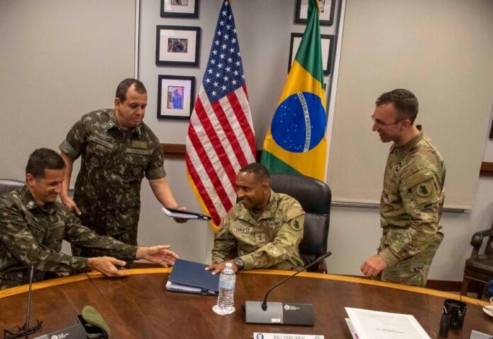exercito-pagara-r$-179-mil-a-musk-por-internet-em-treinamento-com-eua