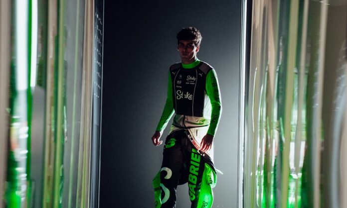 bortoleto-vai-ter-pintura-especial-na-sauber-para-disputar-o-gp-de-miami