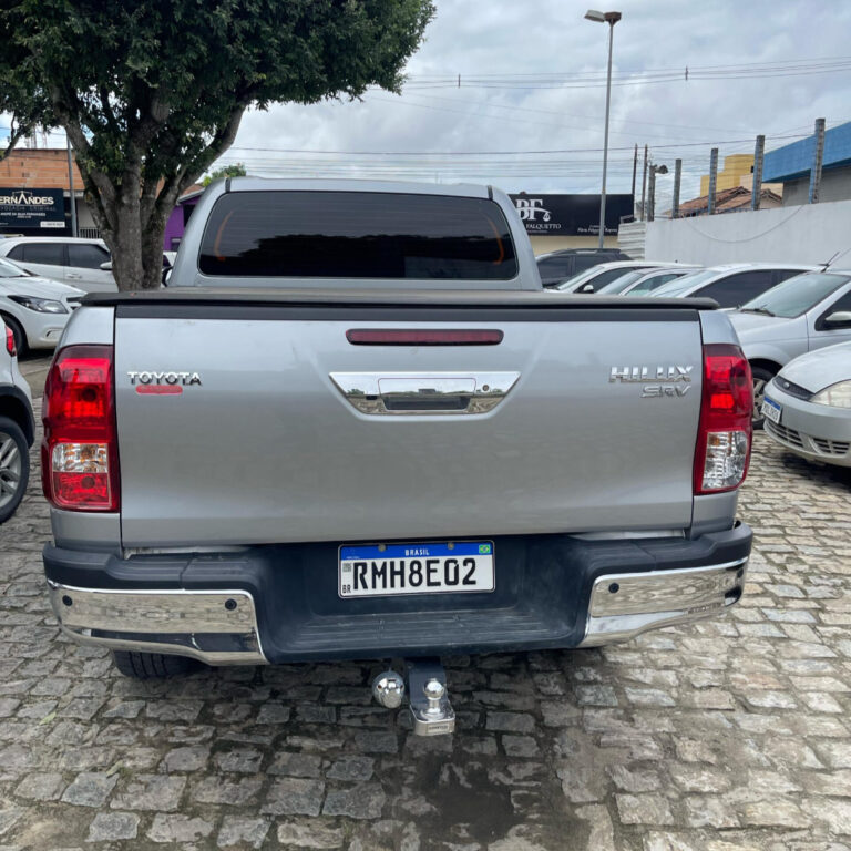 Polícia Militar prende homem por adulteração de sinal identificador de uma Hilux em Teixeira de Freitas