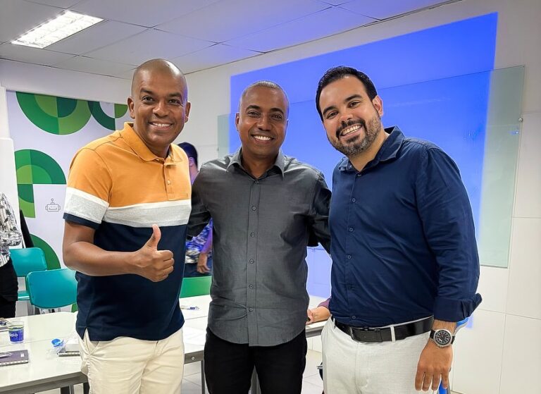 Vereador Leandro da Laura Calçados lidera comitiva do Prado em visita ao SENAI de Teixeira de Freitas