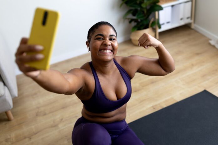 personal-lista-5-melhores-exercicios-para-fortalecer-o-triceps-em-casa
