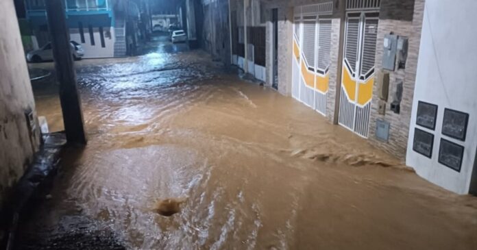 chuva-provoca-alagamentos-em-nazare-e-defesa-civil-do-estado-e-acionada
