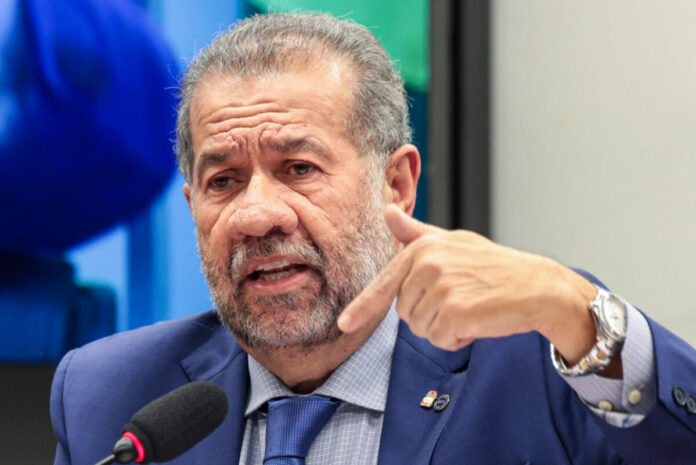 demissao-de-lupi-ocorre-apos-escandalo-do-inss-revelado-pelo-metropoles