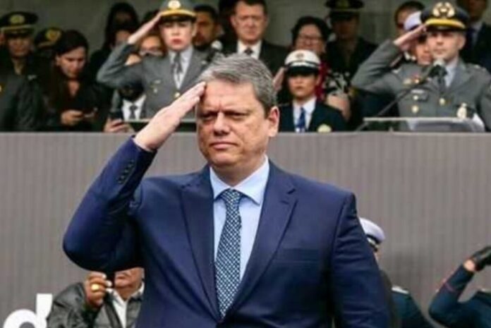 no-de-mortos-pela-pm-cai-25%-apos-tarcisio-mudar-postura-sobre-cameras