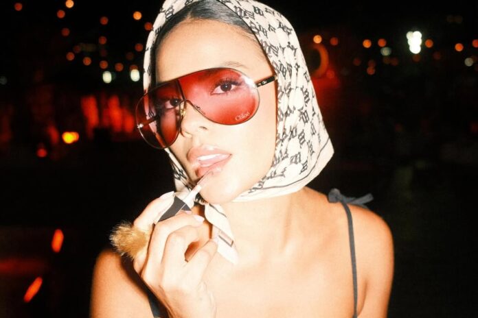 video:-bella-campos-usa-helicoptero-para-chegar-ao-show-de-lady-gaga