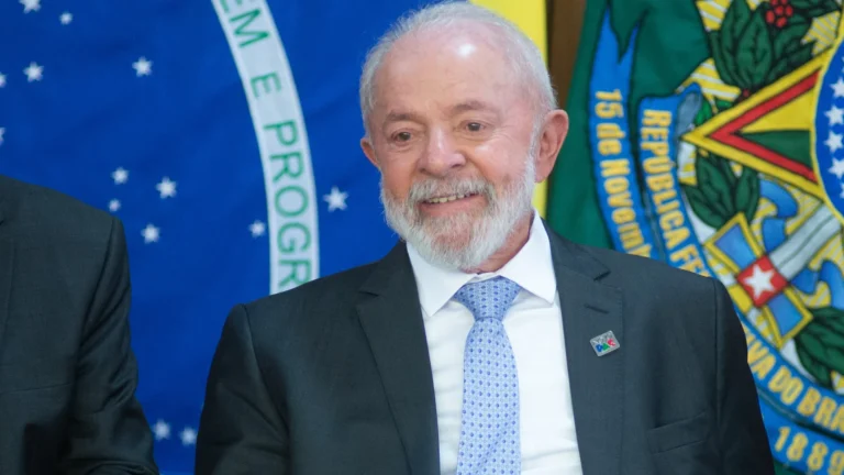 lula-caminha-para-2026-ancorado-em-base-com-politicos-que-torcem-por-tarcisio-candidato