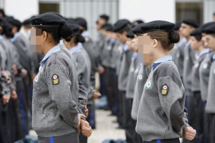 apos-escola-civico-militar,-tarcisio-estuda-colegio-para-filhos-de-pms