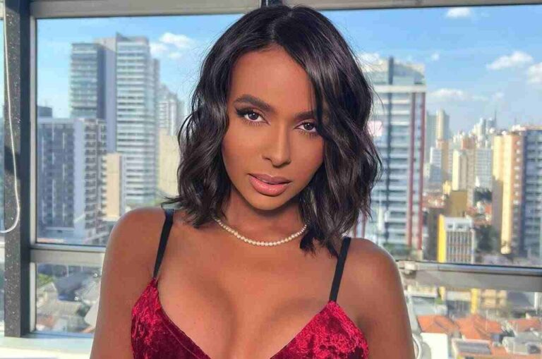 ex-jotta-a,-ella-viana-lanca-conteudo-adulto-para-sobreviver